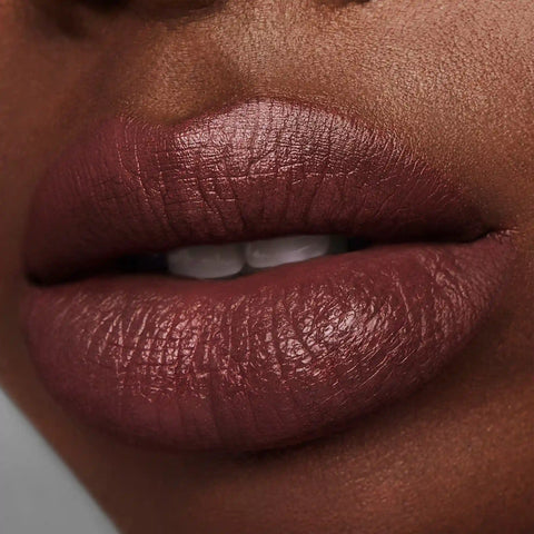 Pure Color  Creme Lipstick - 840 Show Stopper - 0.12 oz.