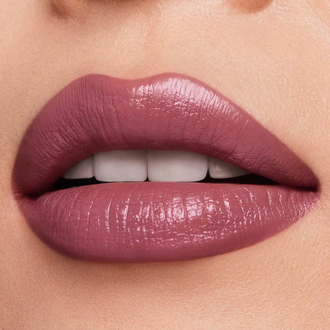 Pure Color  Creme Lipstick - 840 Show Stopper - 0.12 oz.