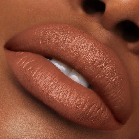 Pure Color  Creme Lipstick - 840 Show Stopper - 0.12 oz.
