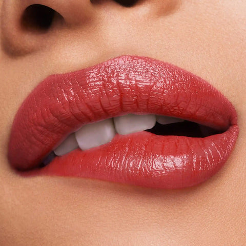 Pure Color  Creme Lipstick - 840 Show Stopper - 0.12 oz.