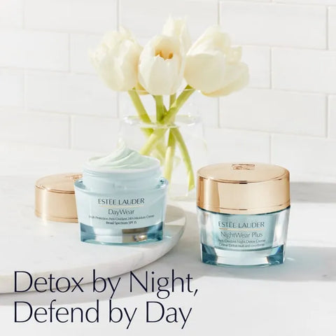 NightWear Plus Moisturizer Anti-Oxidant Night Detox Creme